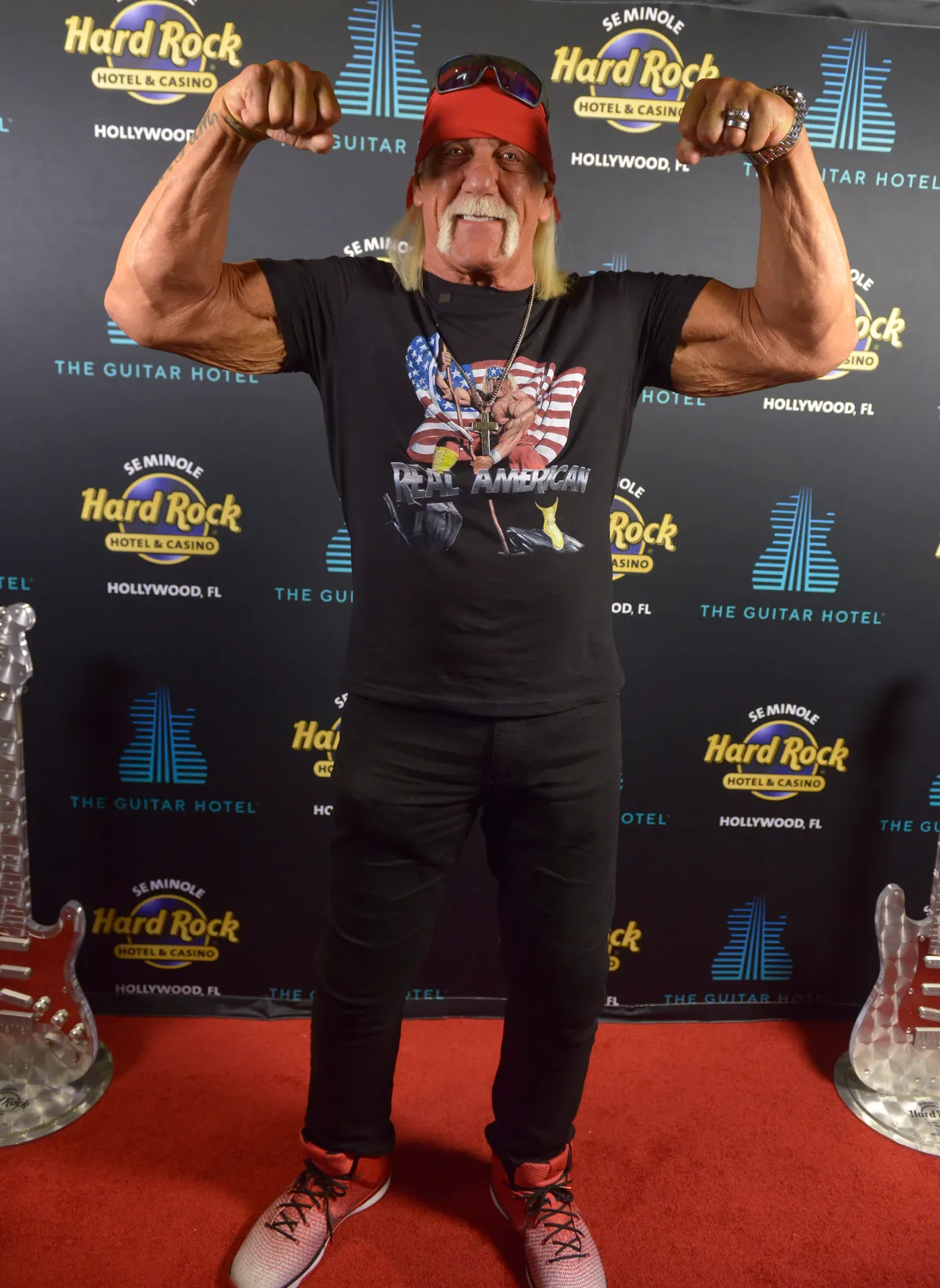 Hulk Hogan 12-szeres bajnok, kétszeres WWE Hall of Fame-tag volt