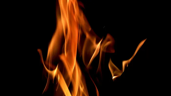 Apuka kapott lángra főzés közben – kislánya végignézte