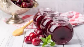 Nagymamád is épp így készítette - Ettől a filléres összetevőtől lesz mennyei a meggybefőtted