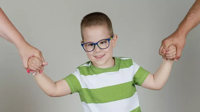 Szaladgálni szeretne a mozgáskorlátozott Marci