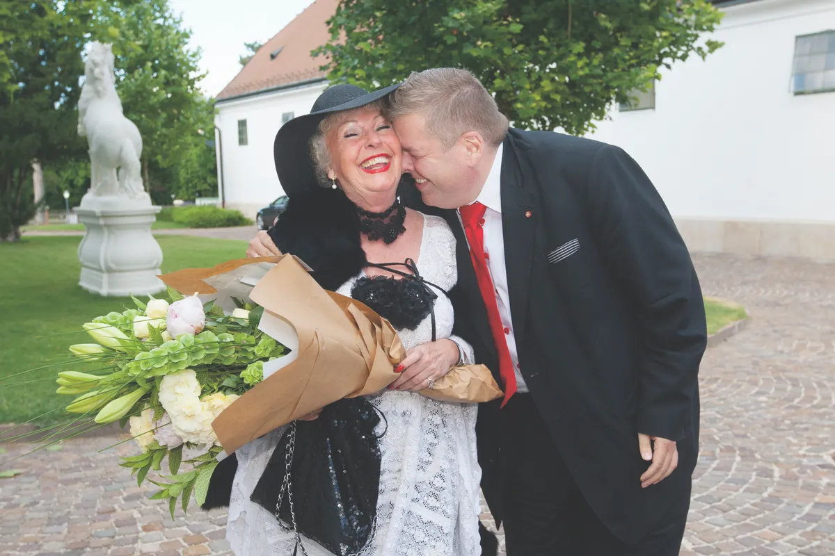 HOT! HÉTFŐI FELTÖLTÉSEK
BB Évi - Adrián
Marsi Anikó - Peti
Schmuck Andor - Adrián
Judy - Niki
Palik László - Niki