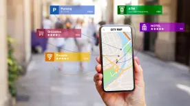 Így utazz okosan: minden, amit tudnod kell a külföldi pénzváltásról, biztosításról és telefonhasználatról