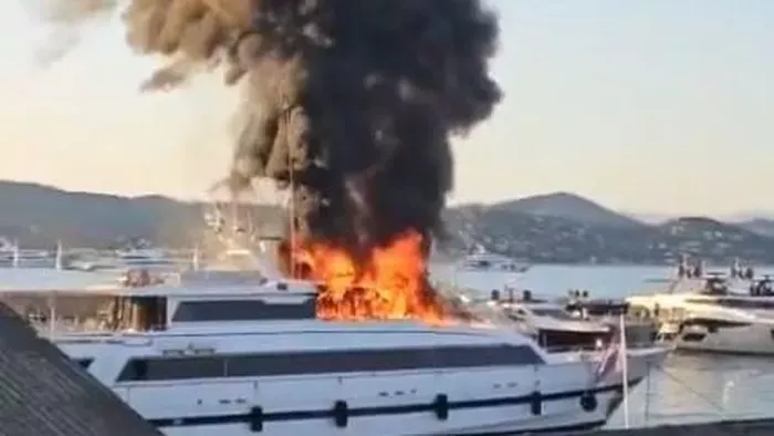 Sokkoló videó: óriási lángok csaptak fel az üdülőhelyen