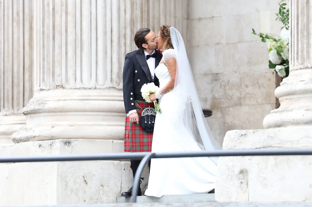Mel B és Rory McPhee a londoni Szent Pál-székesegyház kápolnájában mondta ki a boldogító igent egymásnak