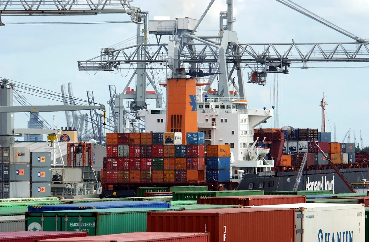 A Logistics órákon át szórakoztat minket konténerek ki- és bepakolásával (Fotó: Sunshine/ Northfoto)