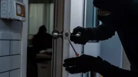 Ezekre figyelj a betörők ellen, mielőtt nyaralni mész!