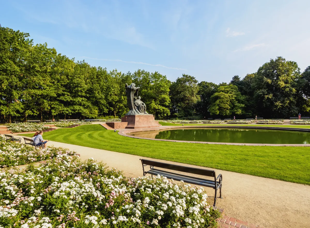 Varsó, Łazienki Park, Chopin szobor, Lengyelország