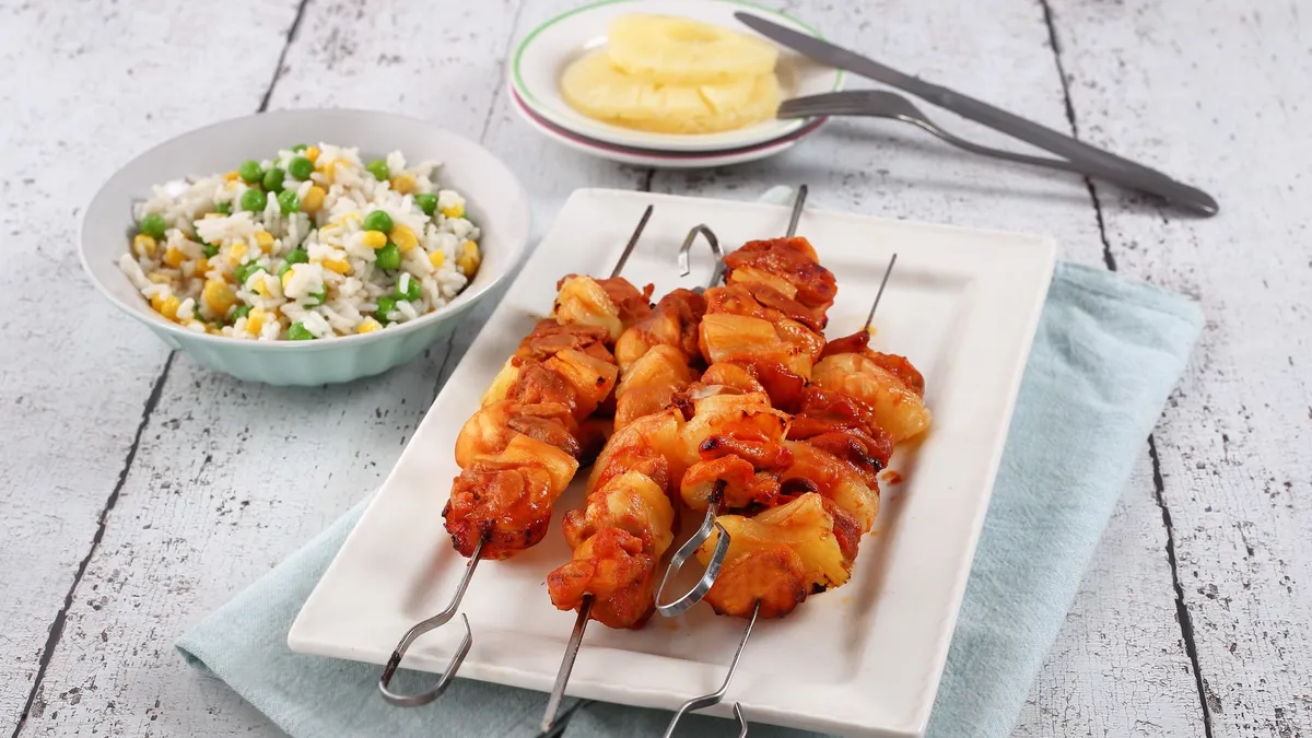 Kerti partik sztárja – Dobd fel a grillmenüt édes-savanyú csirkenyárssal