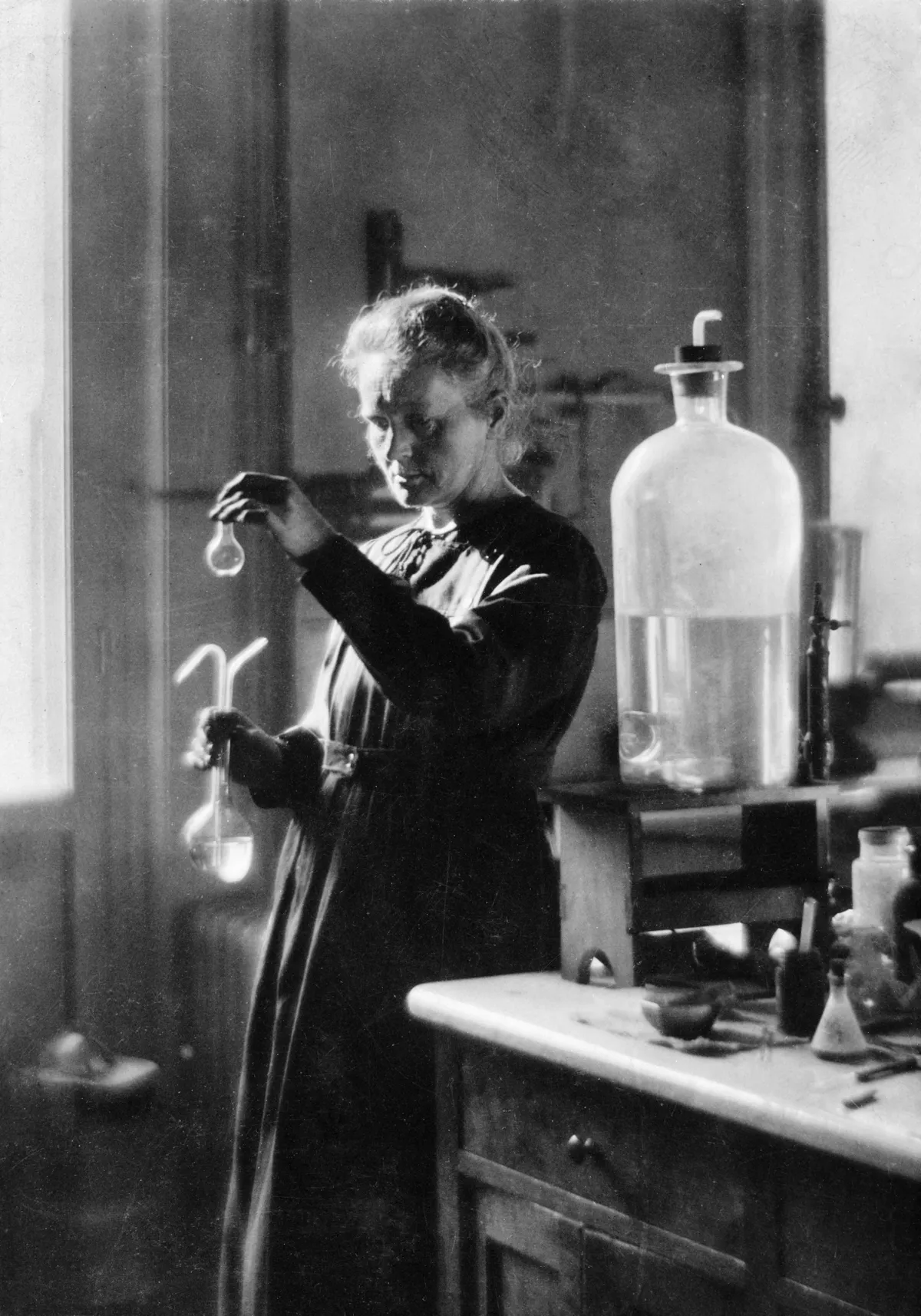 Marie Curie, sugárzás, radioaktivitás, Nobel-díj