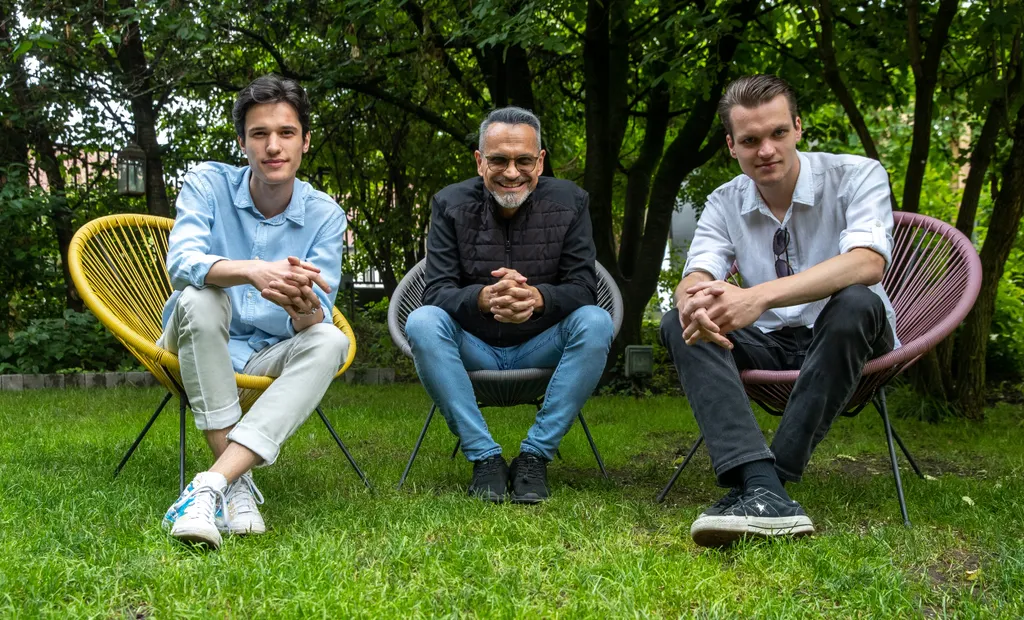 20230607 Biatorbágy
Szolnoki Péter és a fiai, Balázs és Péter
fotó: Szabolcs László (SZL)
MW Bulvár