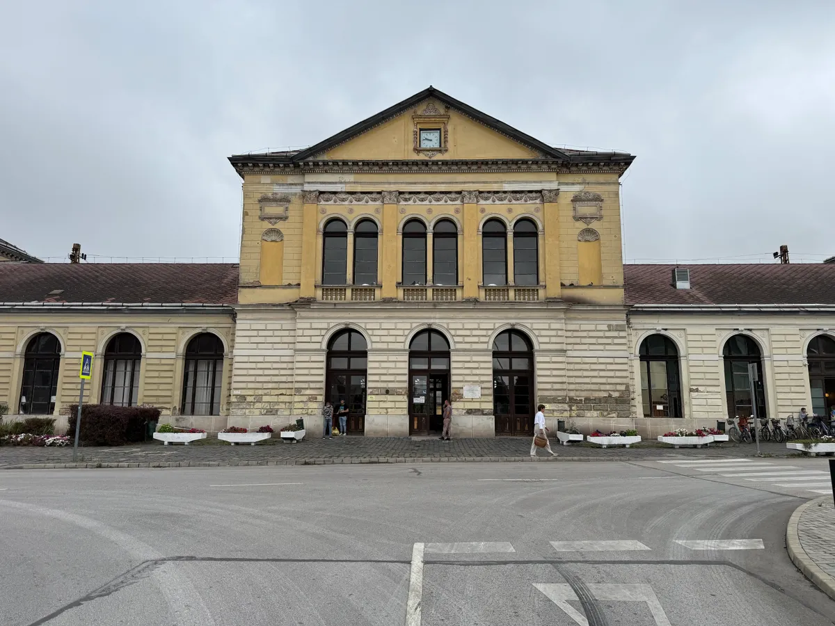  füzesabonyi ikrek