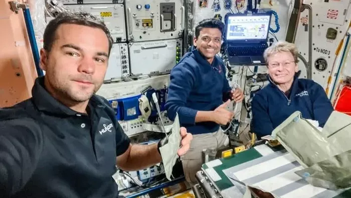 Így bohóckodik a világűrben Kapu Tibor - videó