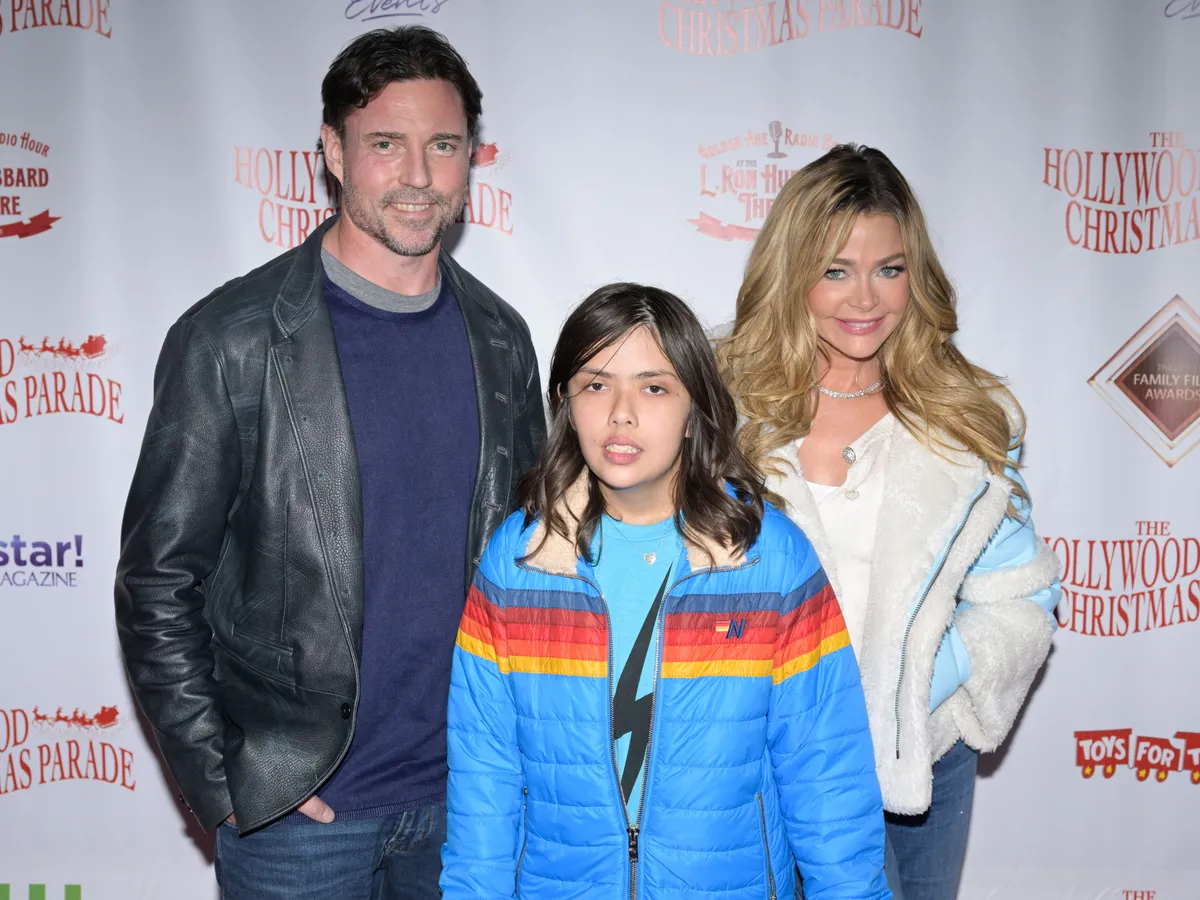 Denise Richards férje szerint a színésznő veszélyt jelent saját magára és gyermekére, Eloise-ra is