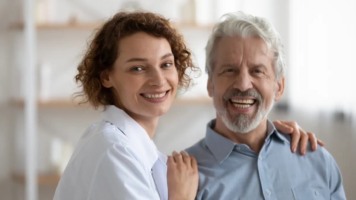 apakomplexus, párkapcsolat, idősebb férfi, fiatalabb nő