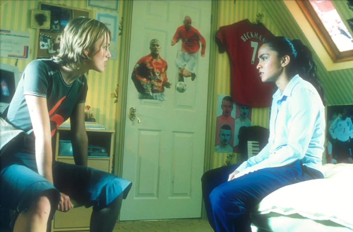 Keira Knightley2001 - Bend It Like Beckham - Movie Set