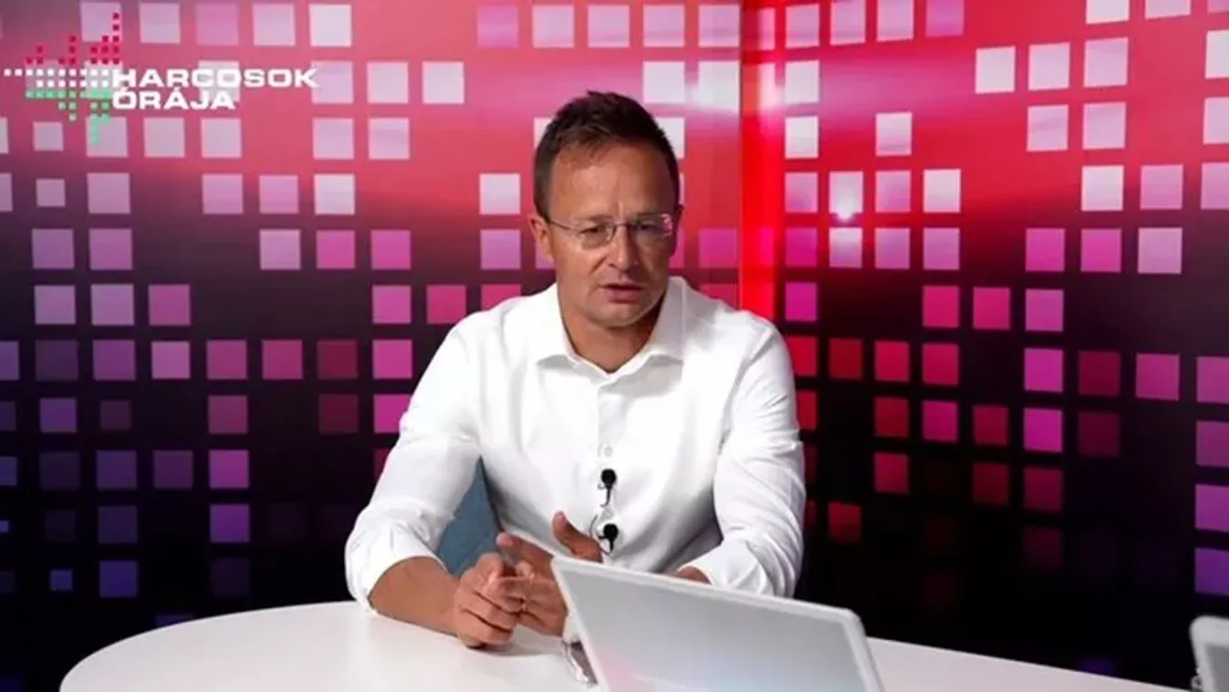 Szijjártó Péter: az Európai Bizottság elnökével kétszer mosták fel a padlót egy héten belül