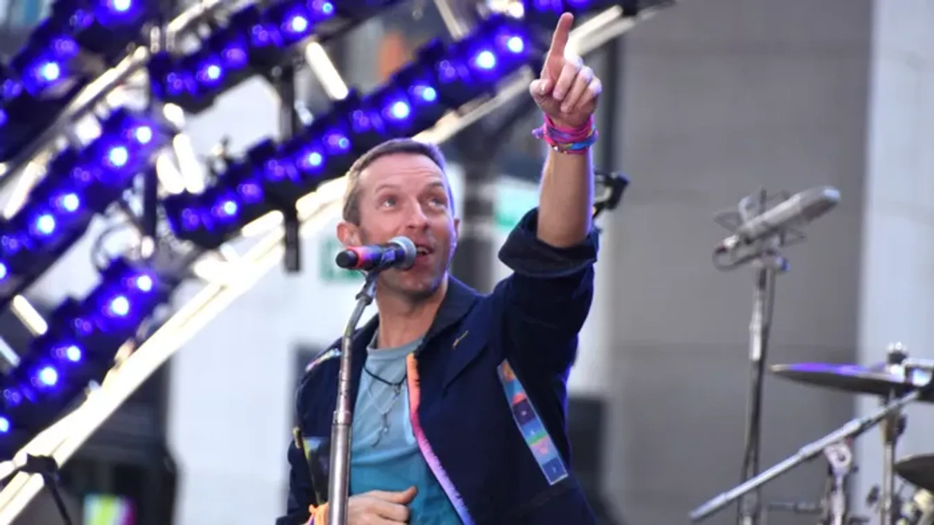 Még súlyosabb következményekkel járhat a Coldplay-koncerten történt hűtlenségi botrány