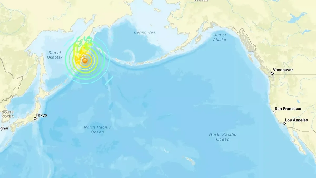 Uničujoč potres stresel Rusijo, sledil je močan cunami