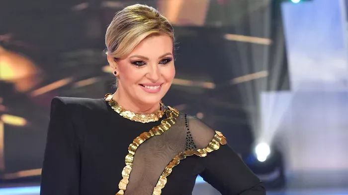 Így lett tenyérjós, majd sztár – Liptai Claudia 52 éves
