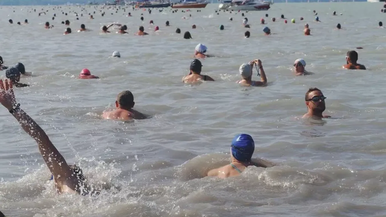 Elmarad a hétvégén, ekkor rendezik meg a Balaton-átúszást