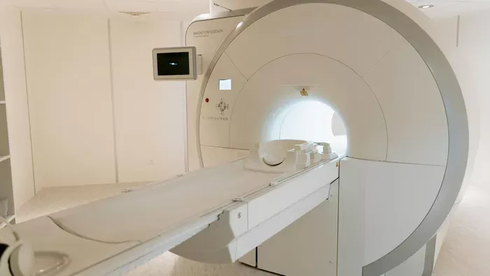 Meghalt egy férfi, miután beszippantotta egy MRI-gép