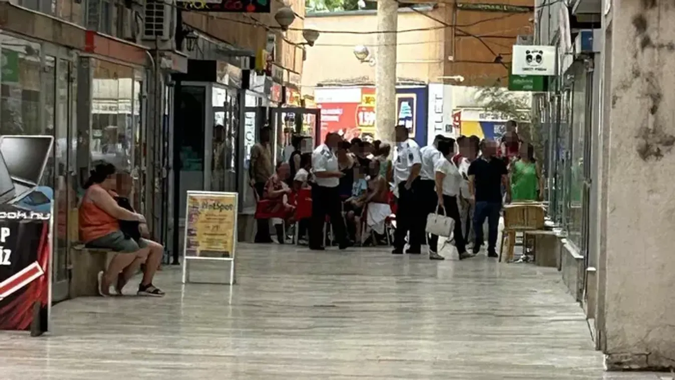 Késes banda Szegeden: a nagyáruházban rekedtek a vásárlók – Mi a fene folyik itt?!