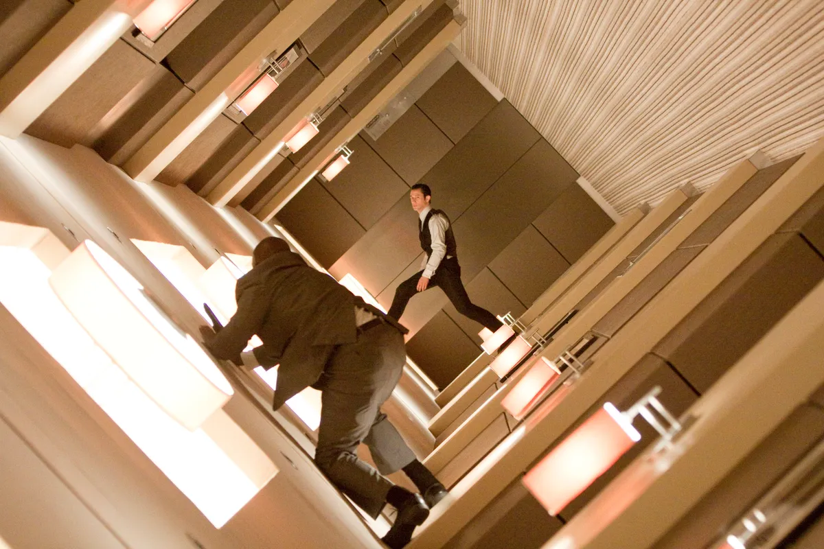 2010 - Inception - Movie Set