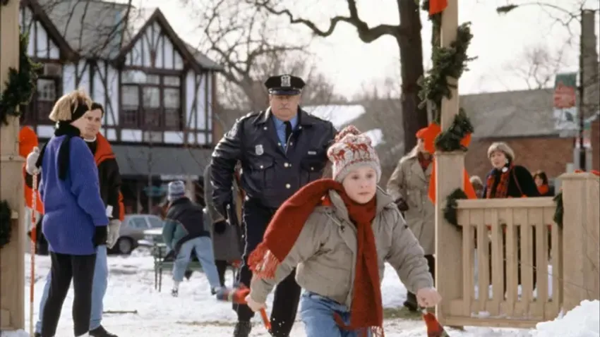 Eladó Kevin sapkája a Reszkessetek betörőkből, és más filmes ereklyék - Galéria