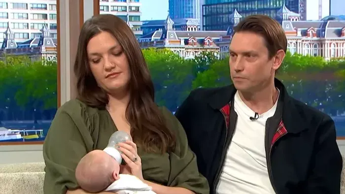 Íme, a kisfiú, aki kétszer született meg