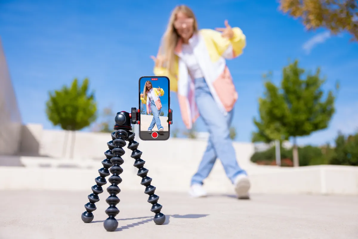 fényképezés telefonnal tripod segítségével