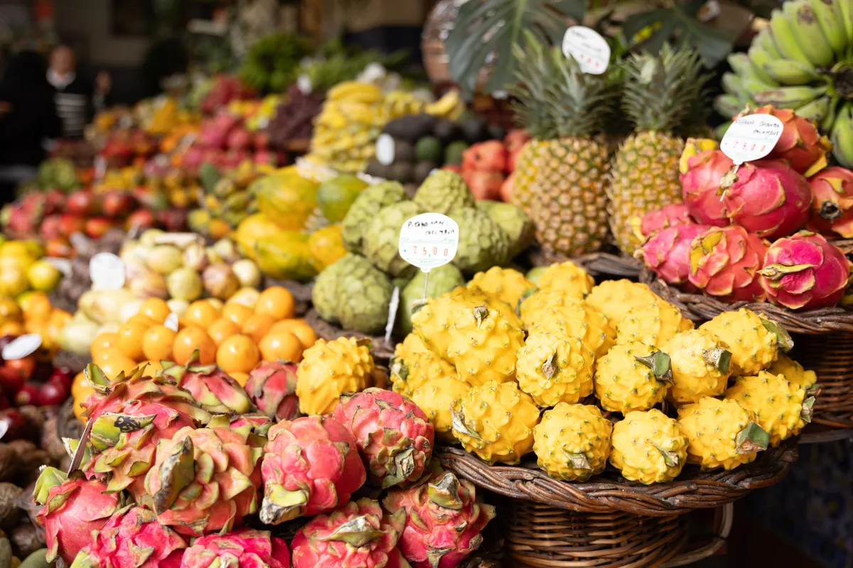 Madeira, Portugália, Mercado dos Lavradores piac, gyümölcs