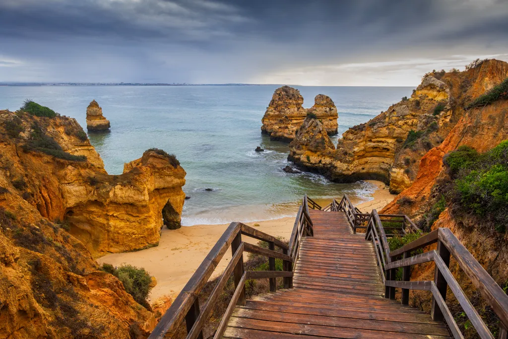 Lagos, Portugália, Praia do Camilo, tengerpart