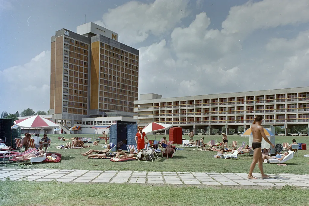 Balatonfured-Hotel-Marina-1970