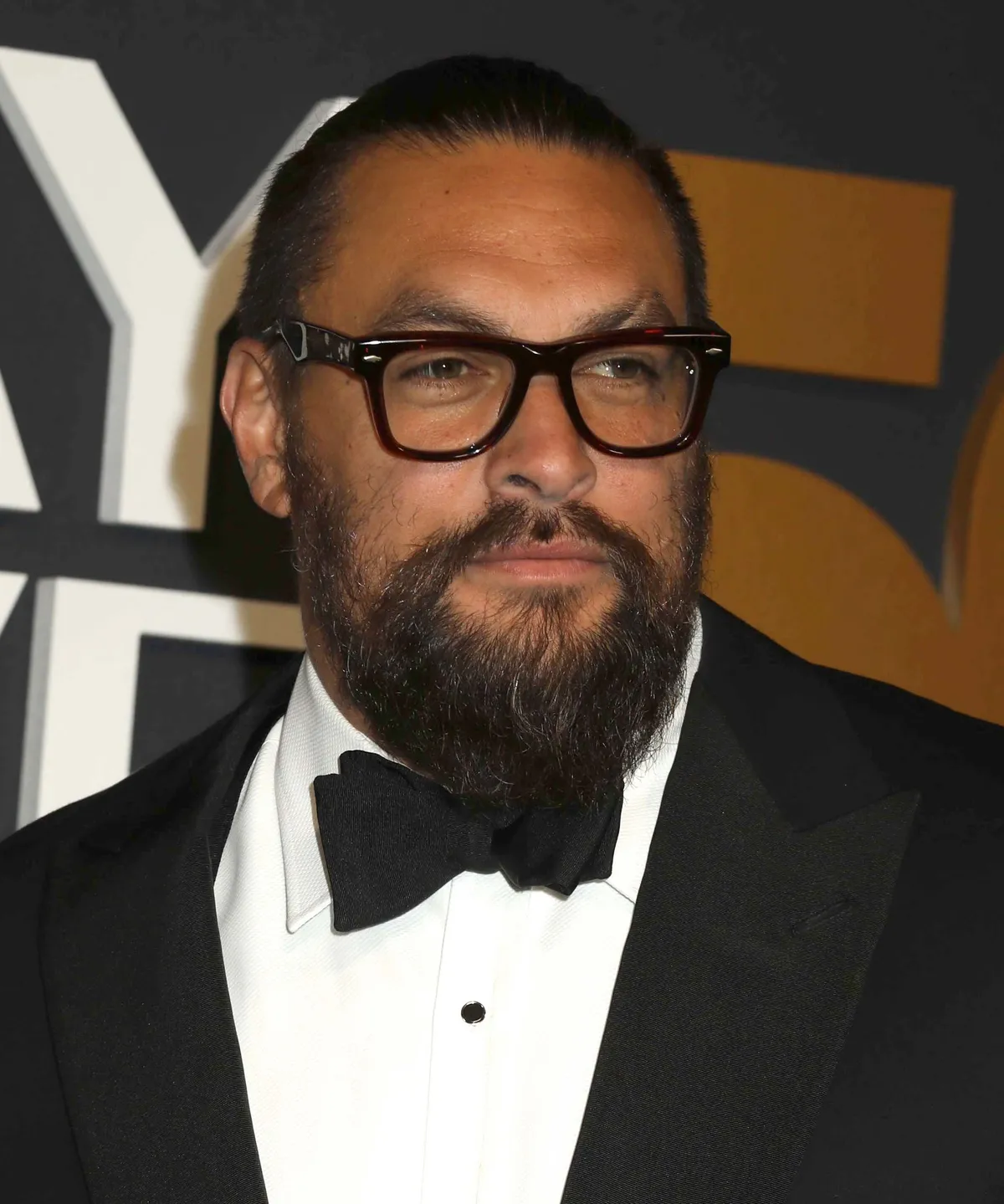 Jason Momoa sztáradatlap