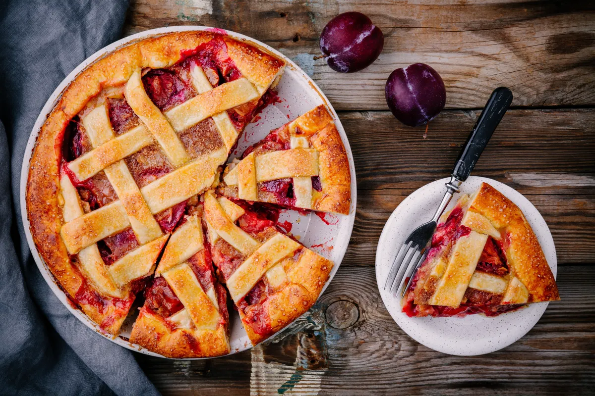 szilvás sütemény, pite, szilvás pite