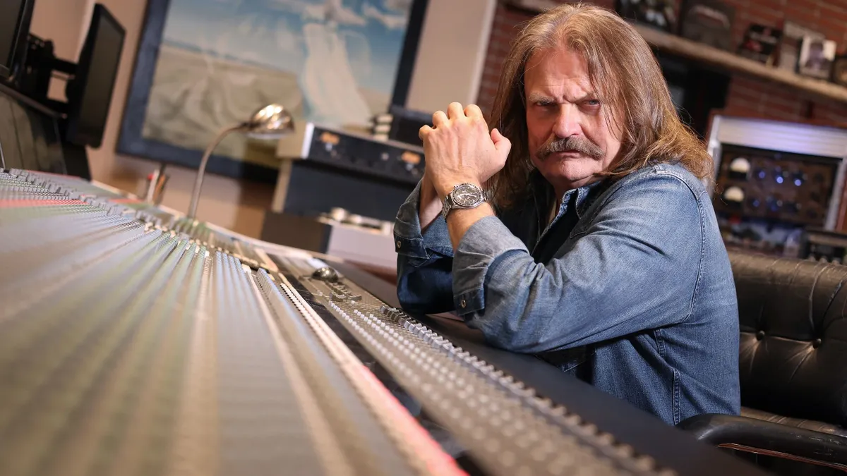 Leslie Mandoki gyerekei a világ minden szegletéről hazatérnek a karácsony kedvéért.