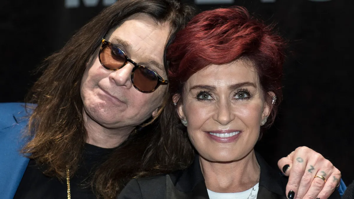 Megszakad a szív: megtörte a csendet Ozzy Osbourne halála után az özvegye