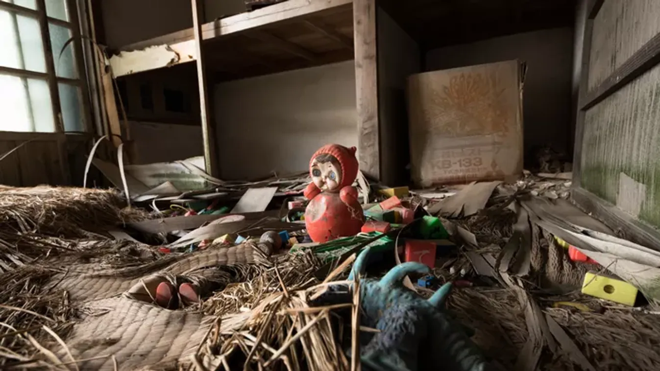 Még a tévét és a gyerekjátékokat is hátrahagyták: nyomtalanul tűnt el egy teljes város lakossága – urbex galéria