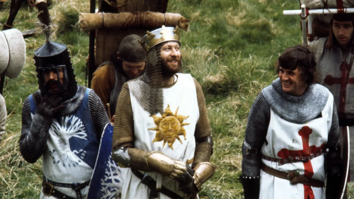 A Monty Python tagjai a Gyalog galopp című filmvígjátékban