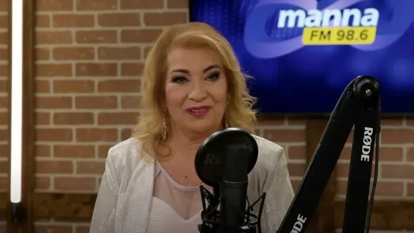 Nem tudsz máshova nézni: extrém dekoltázst villantott Kiszel Tünde