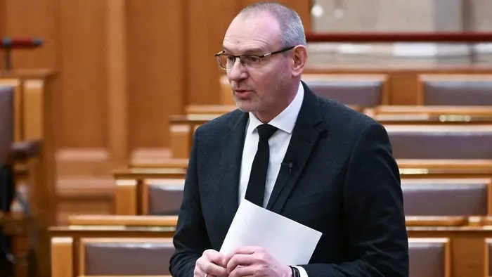 70 milliárd forint értékű élelmiszer-utalvány az időseknek