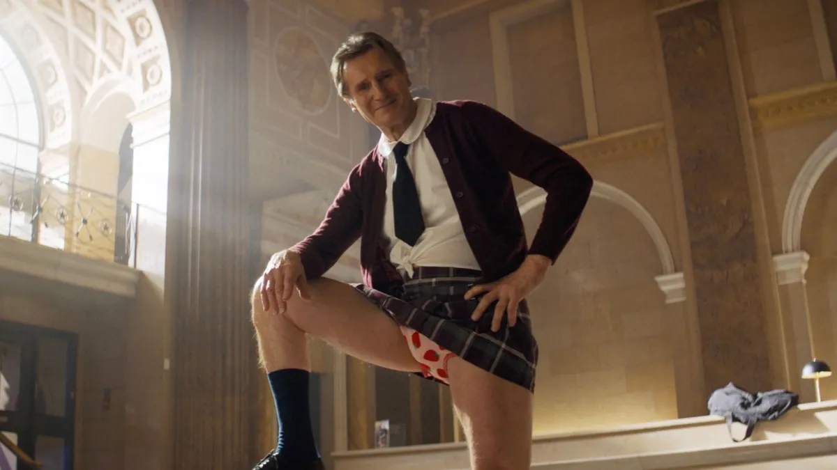 Liam Neeson dans le reboot de la comédie The Naked Gun