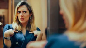 Imposztor-szindróma: hogyan lépj ki a kételyeid árnyékából?