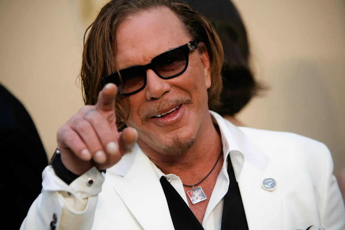 Oscars 09 - RED CARPET. Mickey Rourke