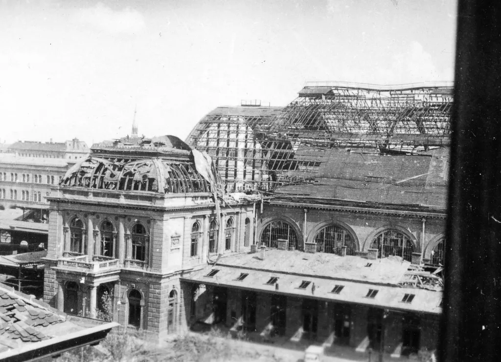 A romos Keleti pályaudvar 1945-ben