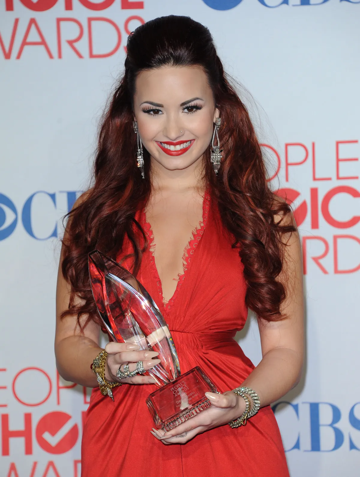 Demi Lovato sztáradatlap