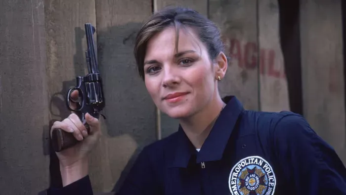 Kim Cattrall, a bombázó ma ünnepli 69. születésnapját