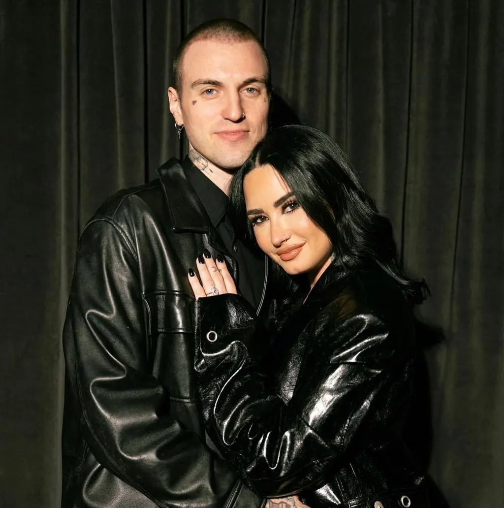 Demi Lovato sztáradatlap
