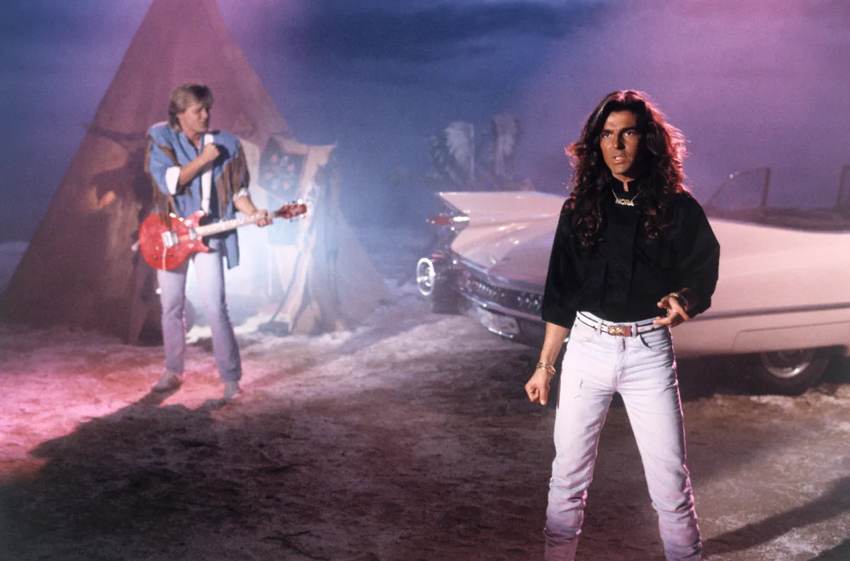 Kvíz, Modern Talking, popegyüttes, színpadon, 80-as évek