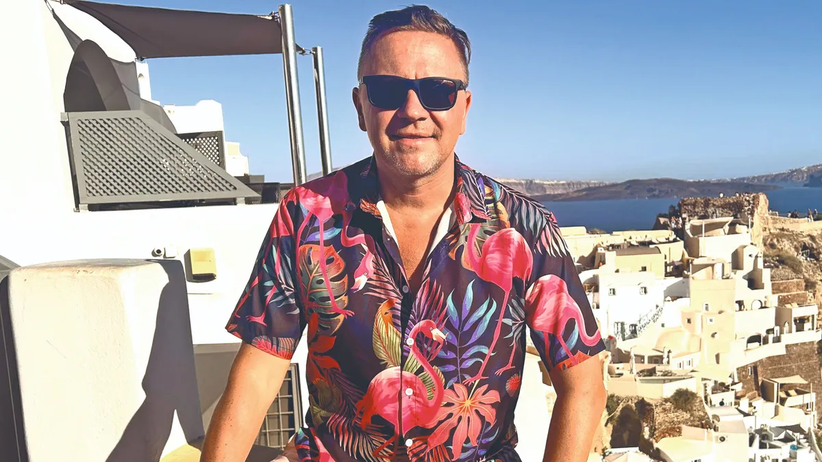 hot! felrtöltések:
Curtis és Barnai Judit - Peti
Köllő Babett - Ági
Kökény Attila - Adrián
Gönczi Gábor - Adrián
Tóth Gabi - Peti